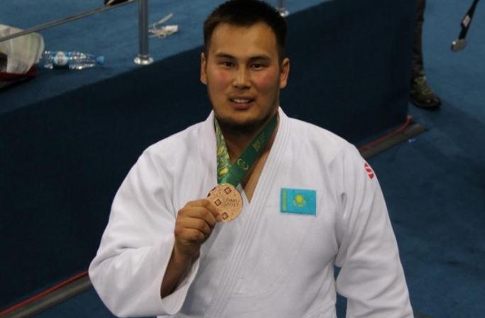 Islam oıyndary. Dzıýdodan Elaman Erǵalıev qola júldeger atandy