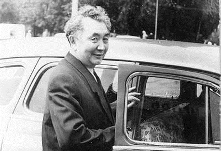 Aqmola oblysynda Qanysh Sátpaevtyń eskertkishi ashylady