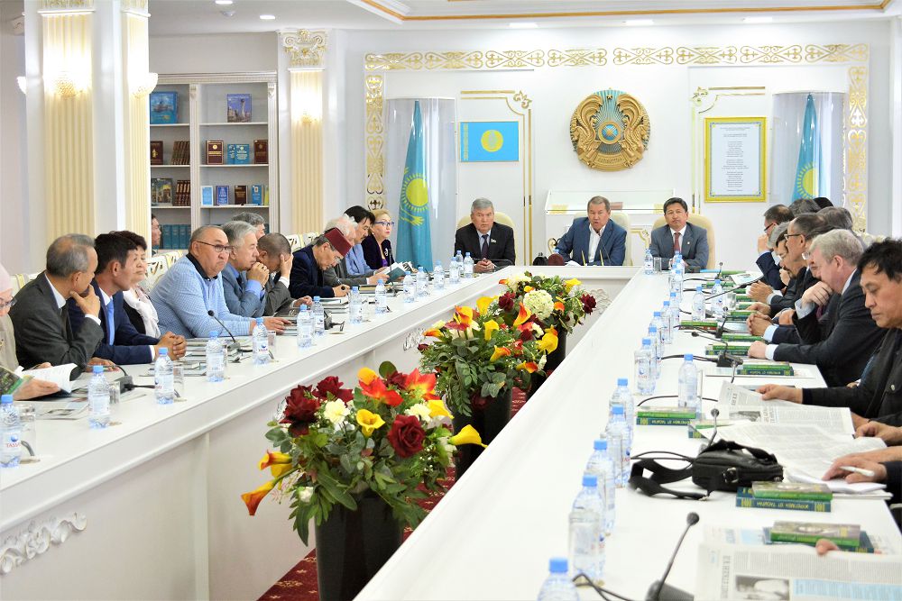 Altyn saqa azamat edi