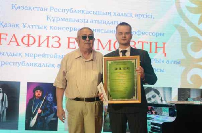 Atyraýda «Jaıyq nury» atty ánshiler baıqaýy ótti