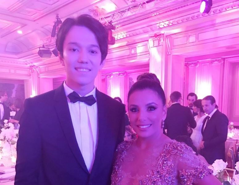 Dımash Eva Longrııa uıymdastyrǵan qaıyrymdylyq keshke qatysty