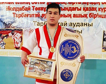 «Kúsh atasyn tanymady...»