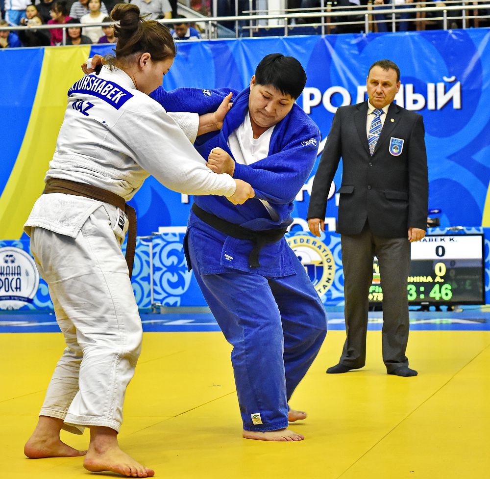 Almagúl senimdi aqtady