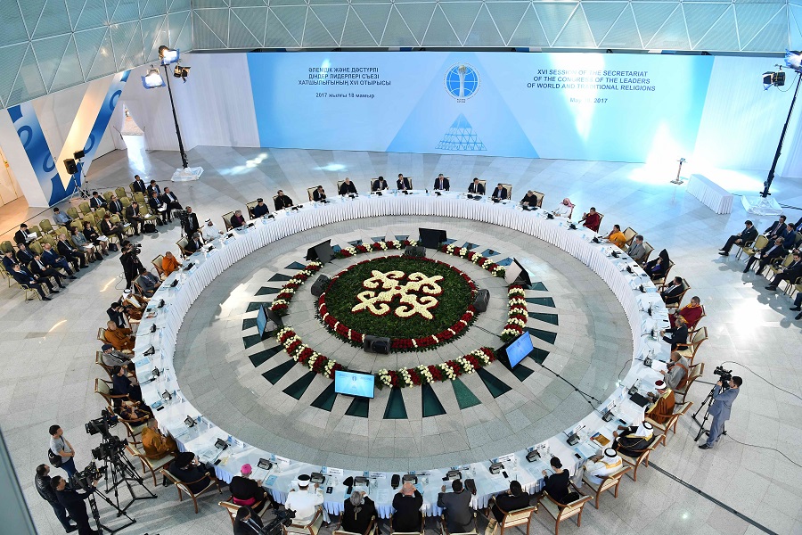 Q.Toqaev: Búkil álem din lıderlerine úmitpen qaraıdy