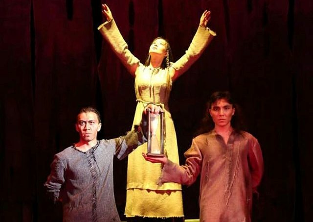 «Qorǵansyzdyń kúni» sahnaǵa qalaı shyqty?