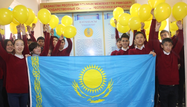 Almatyda rámizderdi qurmetteý flesh-moby ótti