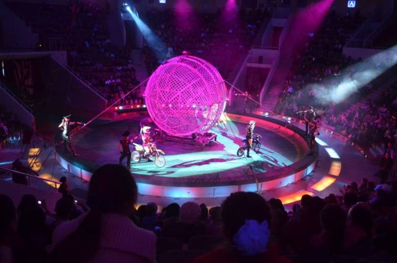 Álemdik sırk – Astanada