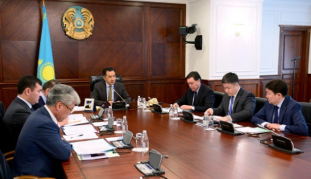 Premer IJО́ ósimin qamtamasyz etý máseleleri jóninde keńes ótkizdi