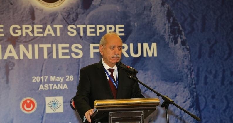 R. Týran: Forýmda túrki halyqtarynyń mańyzdy máseleleri talqylandy