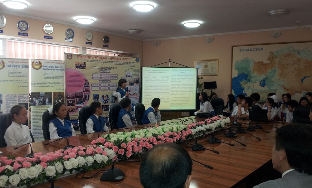 Marǵulandy madaqtap, týǵan jerdi túletpek