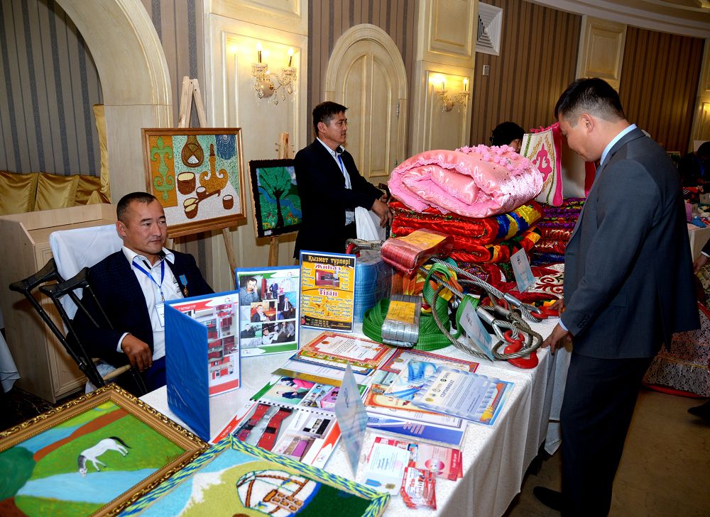 Qyzylordada múmkindigi shekteýli kásipkerler arasynda forým ótti