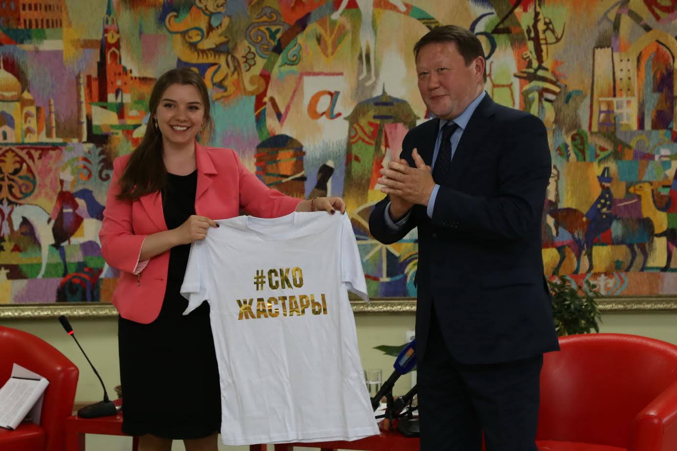 SQO ákimi Qumar Aqsaqalov óńir jastarymen  kezdesti