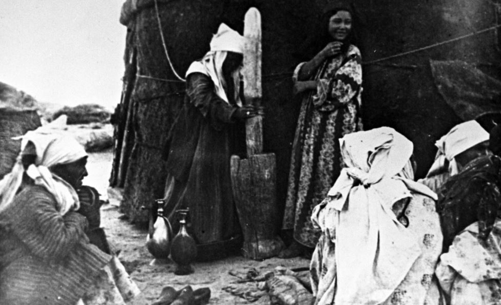 Biz qazaqtarǵa qaryzdarmyz