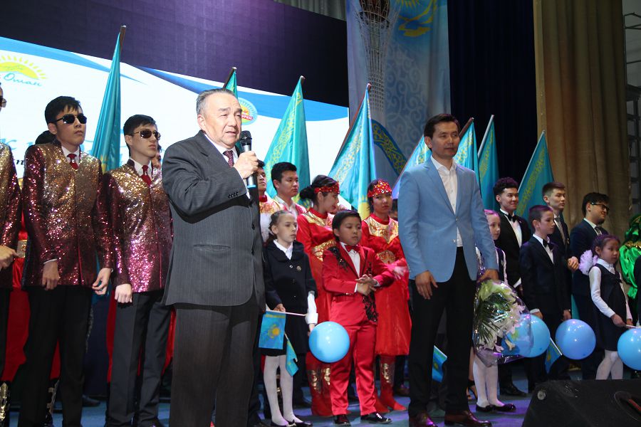 Azat eldiń aıbynyna arnaldy