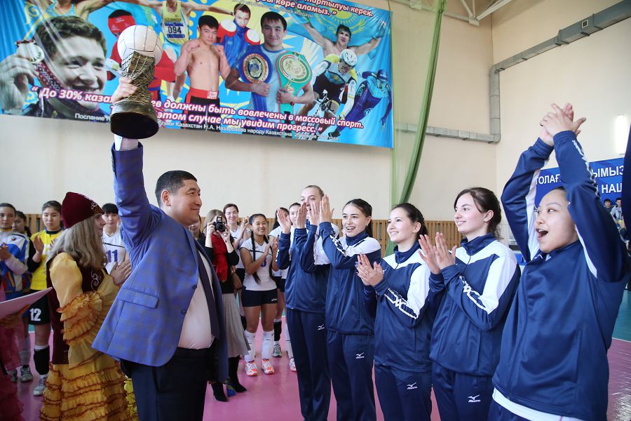 Aýyldyń voleıbolshy arýlary