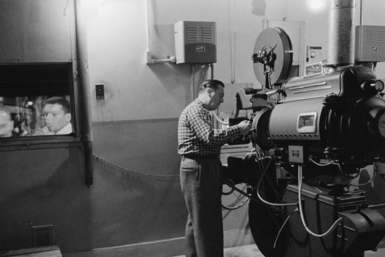 Kınomehanık týraly fılm