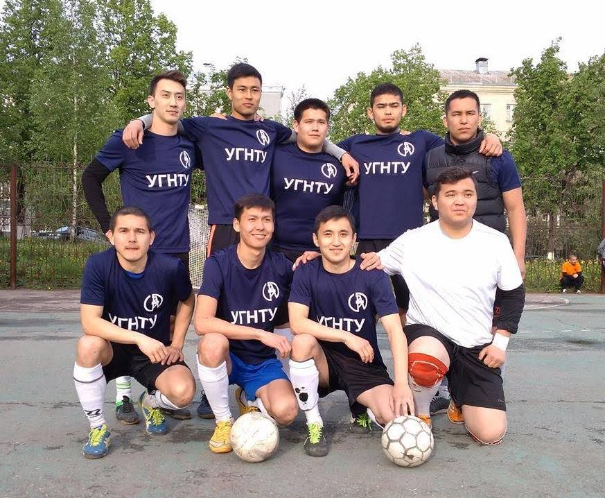 Ýfada oqıtyn qazaq jastary shaǵyn fýtboldan «álem chempıony» atandy