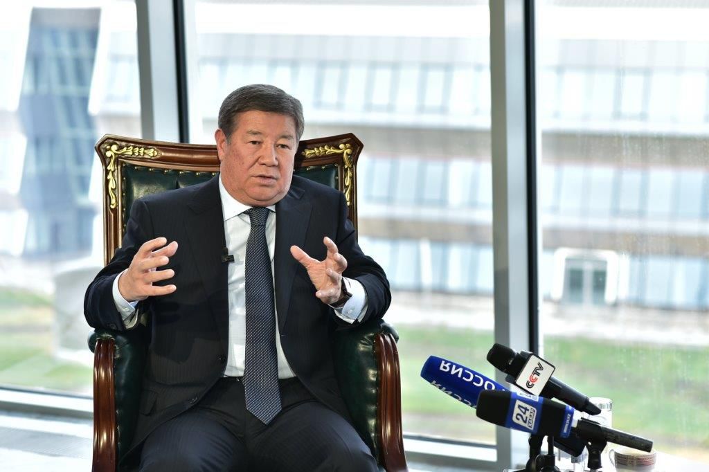 Ahmetjan Esimov: «Kórmede tańdaı qaqtyratyn keremet kóp»