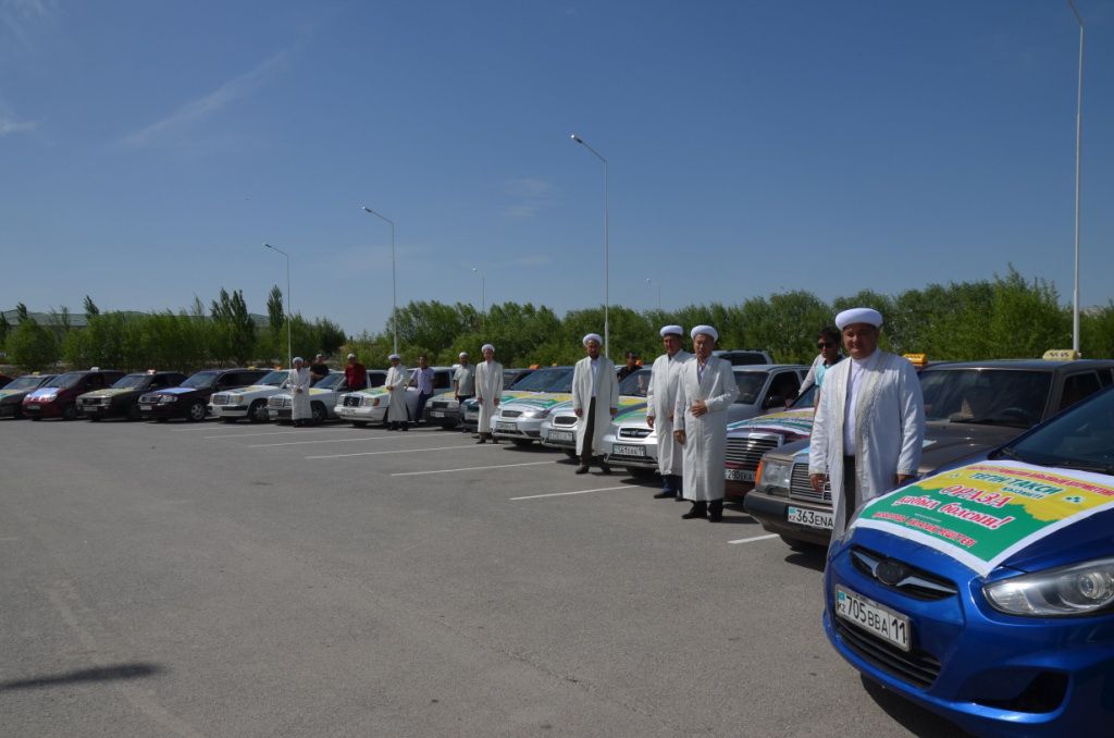 Taksı tegin qyzmet kórsetedi