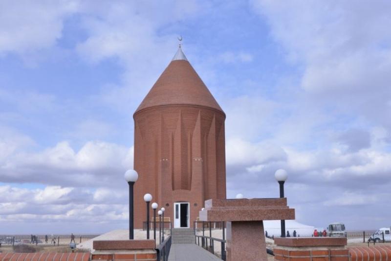 Ulttyq panteonda kimder jerlenedi?