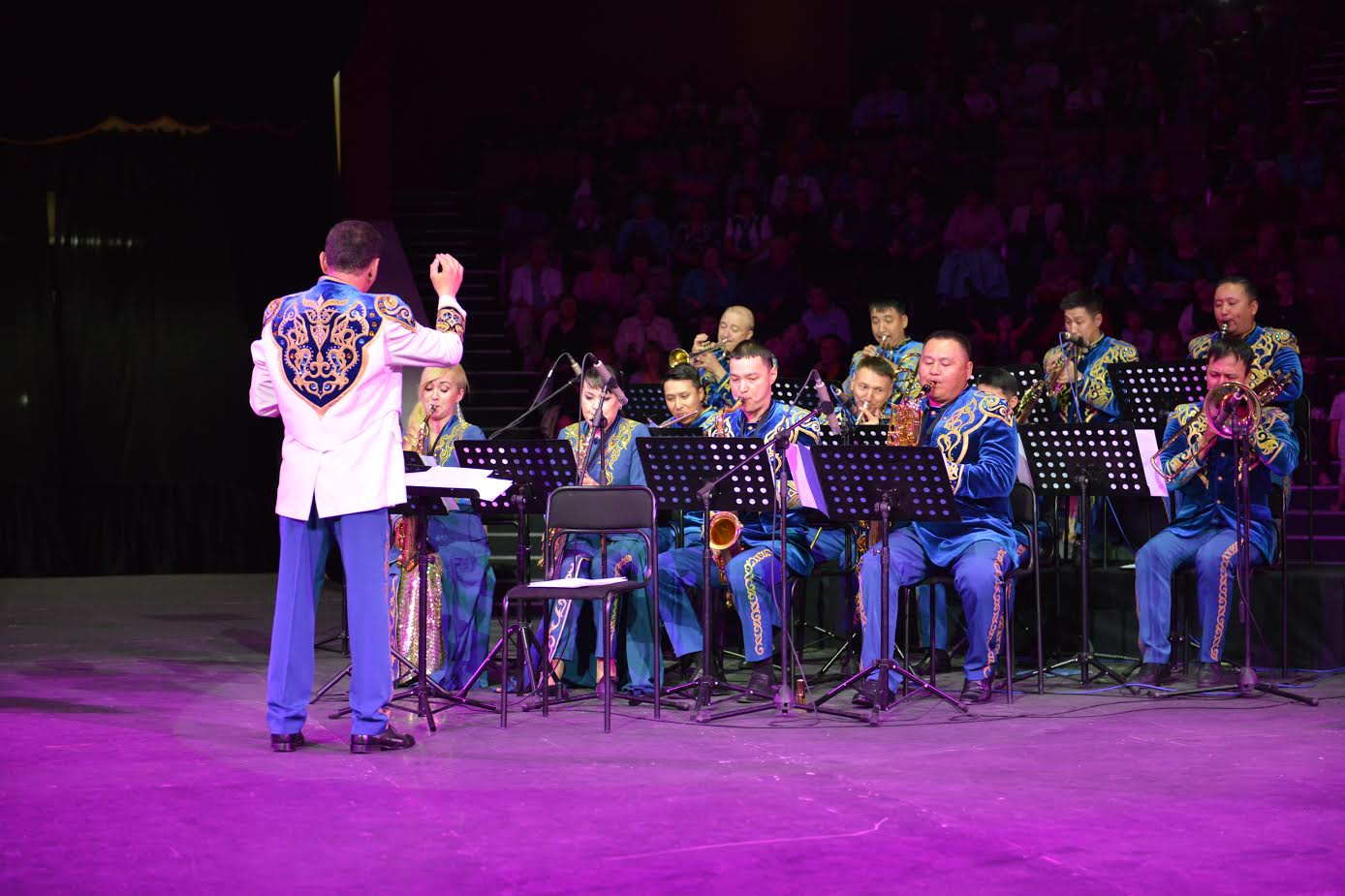 QR MKQ Prezıdenttik orkestriniń quramyndaǵy «Bıg bend» ansambli jeke konsert ótkizdi