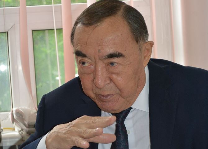 Iýldash Azamatov:  Biz – báıterektiń bir butaǵymyz