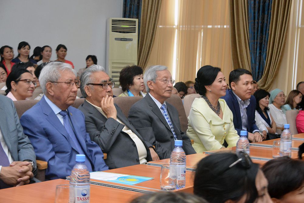 Myrzataı Joldasbekov tarazdyq jastarmen kezdesti