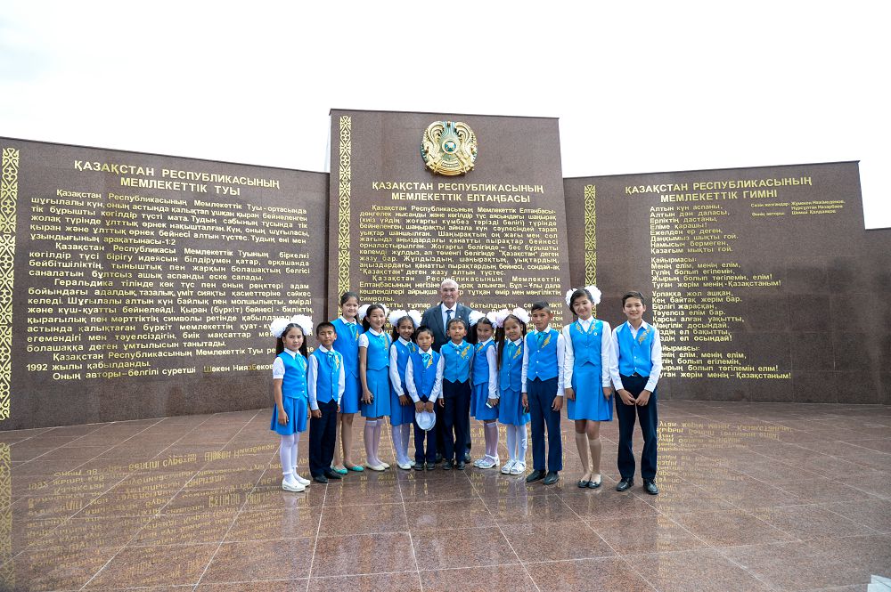 Qyzylordada Qazaqstan Respýblıkasy Memlekettik Rámizderiniń 25 jyldyǵy atalyp ótti