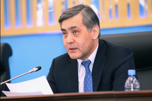 Jumys jandana túsedi