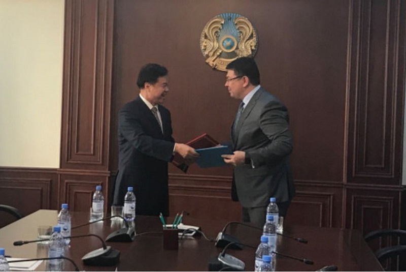 Qazaqstan men Qytaı jer qoınaýyn paıdalaný kelisimshartyn uzartty