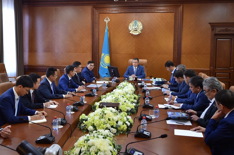 Shymkentte záýlim úıler boı kóterdi