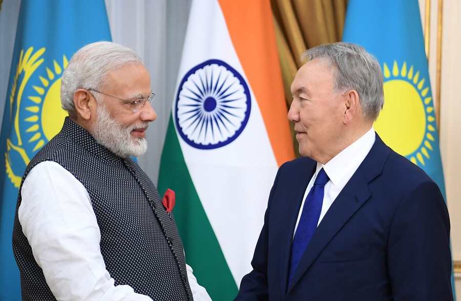 Elbasy Úndistannyń Premer-Mınıstrimen kezdesti