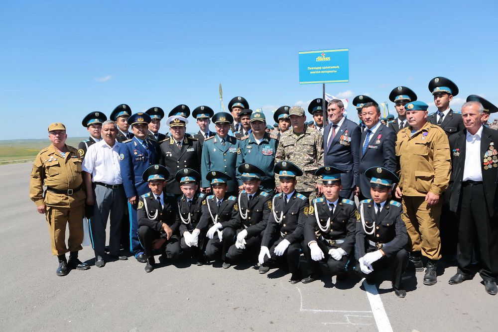 El erteńi – aıbyndy jas sarbazdar!