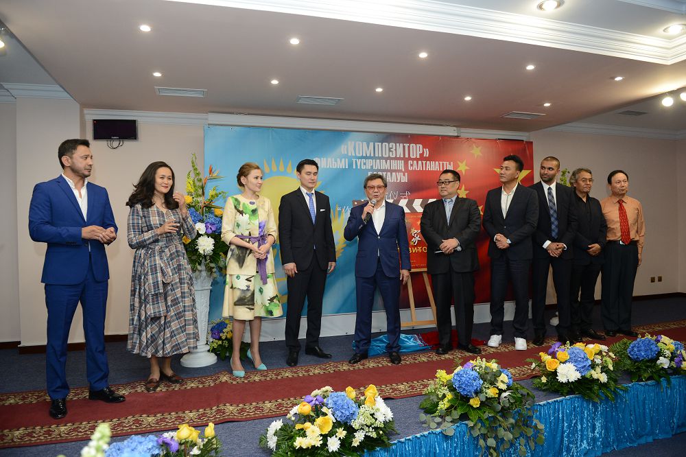 Kompozıtorlar dostyǵyn kórsetedi