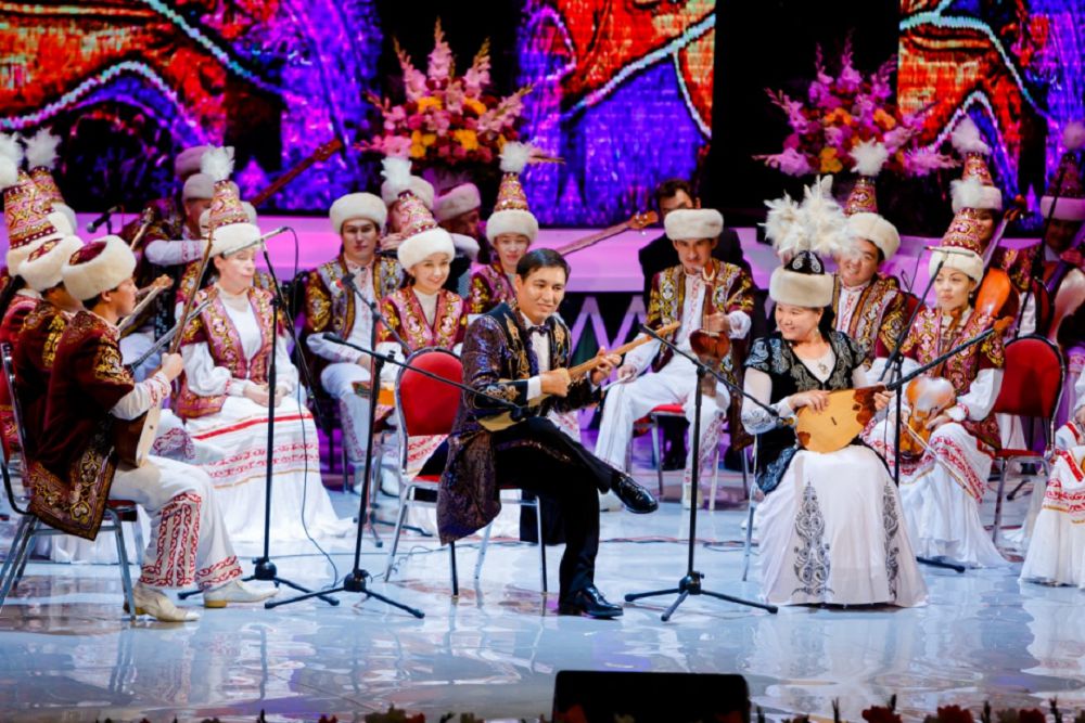 «Otyrar sazy» bastap berdi