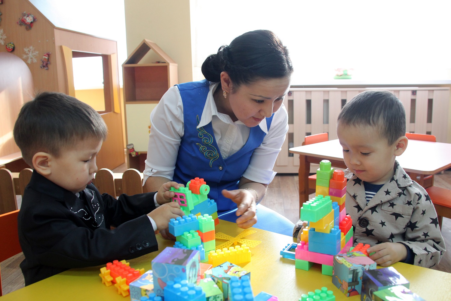 Balǵyndardy jańa tehnologııamen tárbıeleıdi