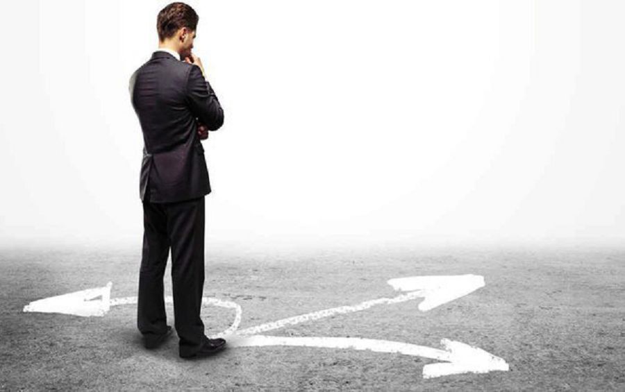 «Bári sizdiń arqańyz!»