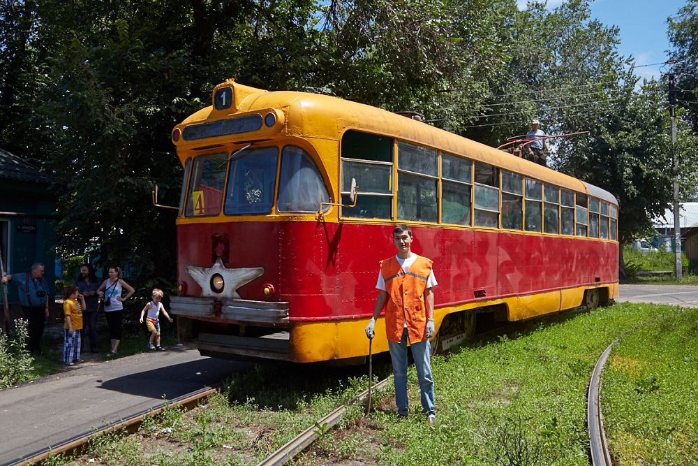 Qosh bol, tramvaı!..