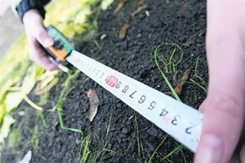 Atyraýda jerdi zańsyz  ıelený deregi kóp