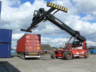 Qazaqstan men Qytaıda konteınerlik aımaqtyq júkterdi shoǵyrlandyrý ortalyqtary ashylady