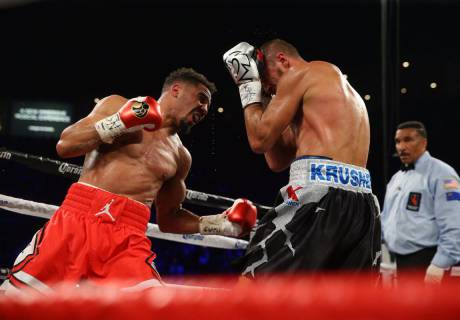 Andre Ýord Sergeı Kovalevti qarymta kezdesýde nokaýtqa túsirdi