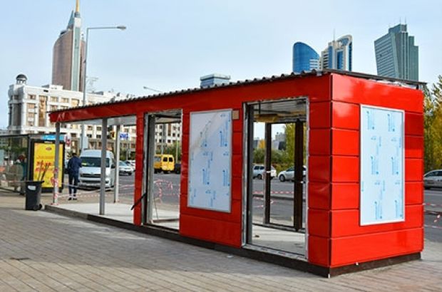 Astanada kún batareıalary ornatylǵan aıaldamalar paıda boldy