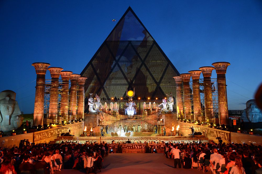 Ashyq aspan astyndaǵy «Aıda»