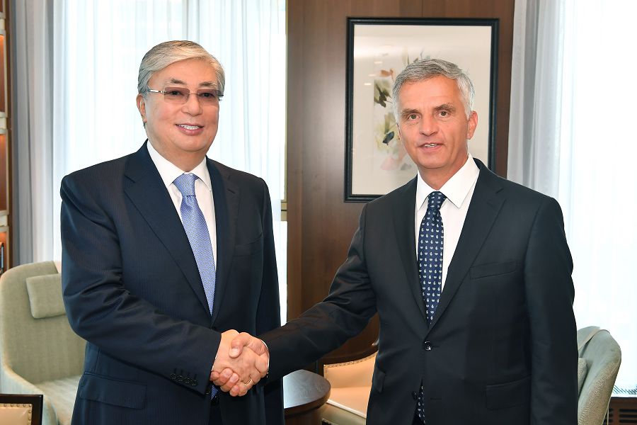 Shveısarııaǵa alǵys aıtty 