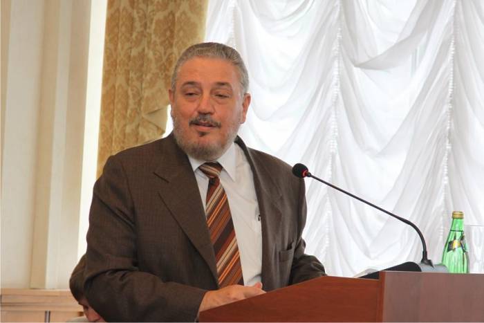 Fıdel Kastronyń uly: EKSPO kólemimen tańqaldyrady