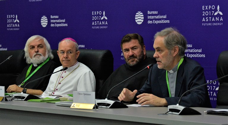 Ekologııa taqyryby talqylandy