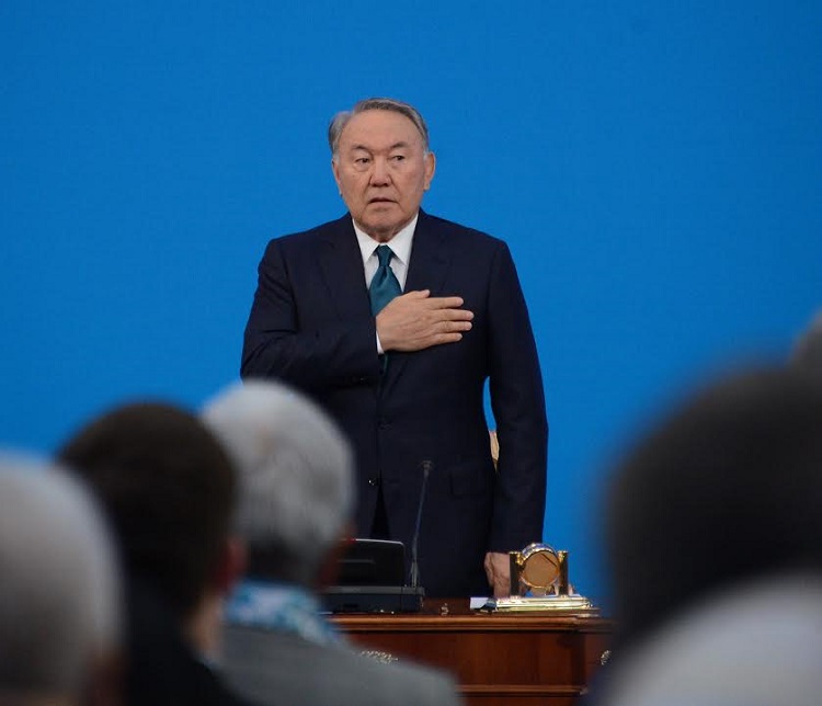 Elbasy Dúnıejúzi qazaqtary qaýymdastyǵy Tóralqasynyń Tóraǵasy bolyp qaıta saılandy