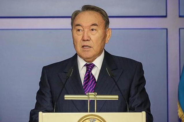 Elbasy Qazaqstannyń úzdik polıseılerin marapattady