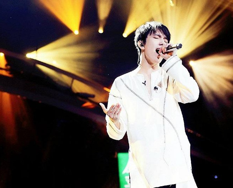 Astanada Dımashtyń konsertine oraı birneshe kóshede kólik qozǵalysy shekteledi