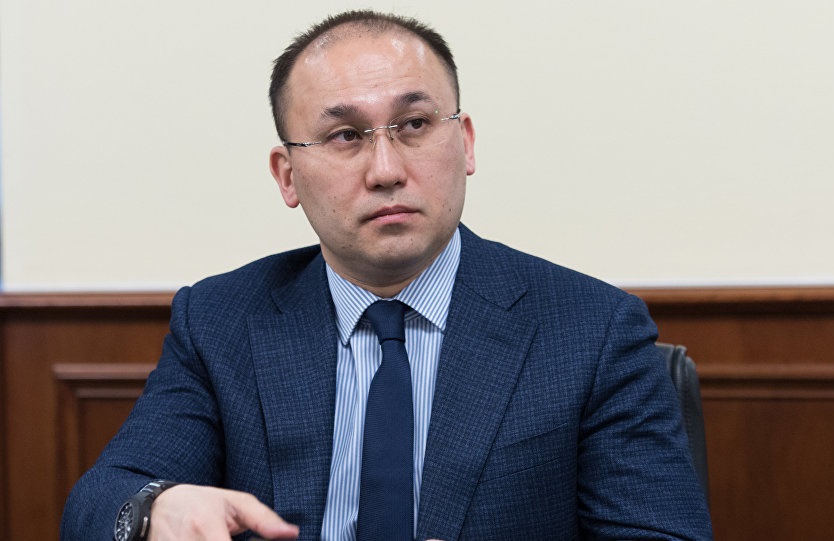 Jýrnalıst suraǵyna ýaqytyly jaýap bermegen memqyzmetker jumystan bosatylýy múmkin